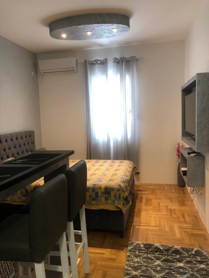 Ferienwohnung Matea Tivat Exterior foto
